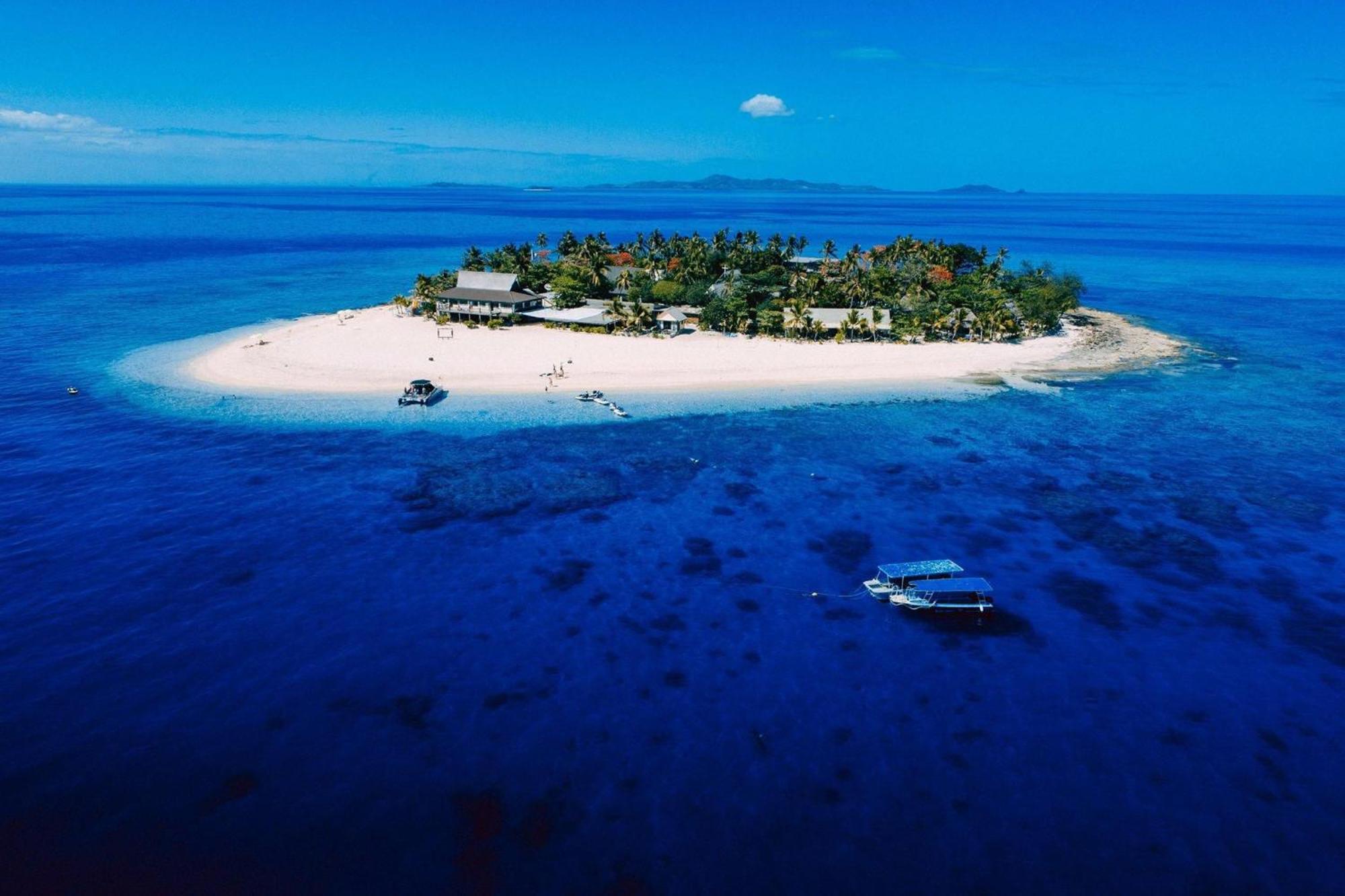 Ratu Kini Dive & Stay Остров Мана Экстерьер фото