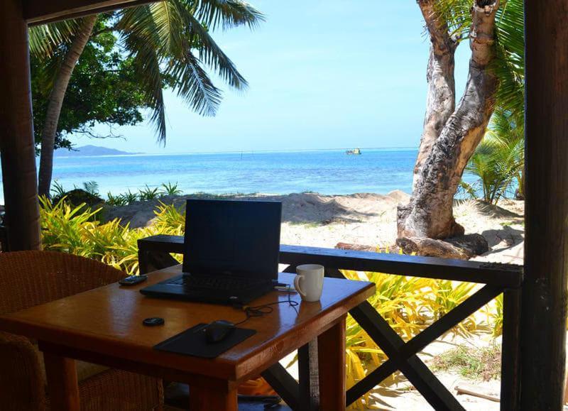 Ratu Kini Dive & Stay Остров Мана Экстерьер фото